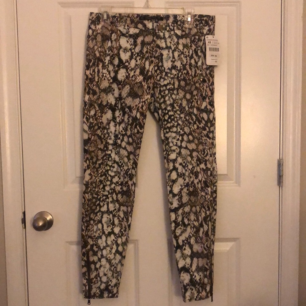 Zara snakeprint leggings
